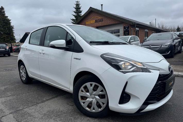 undefined Toyota Yaris fra 2020 set udefra