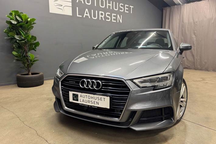 Grå Audi A3 fra 2020
