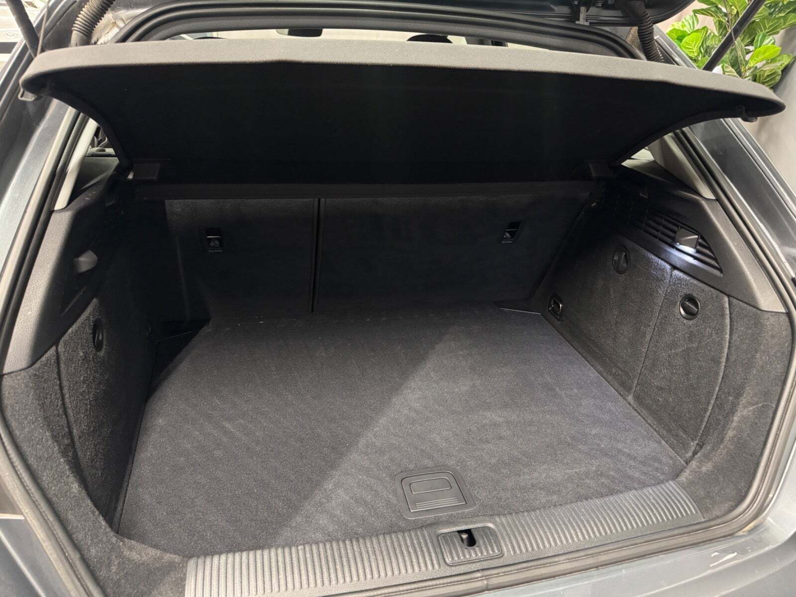 Grå Audi A3 fra 2020