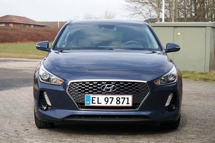 Blå Hyundai i30 fra 2017