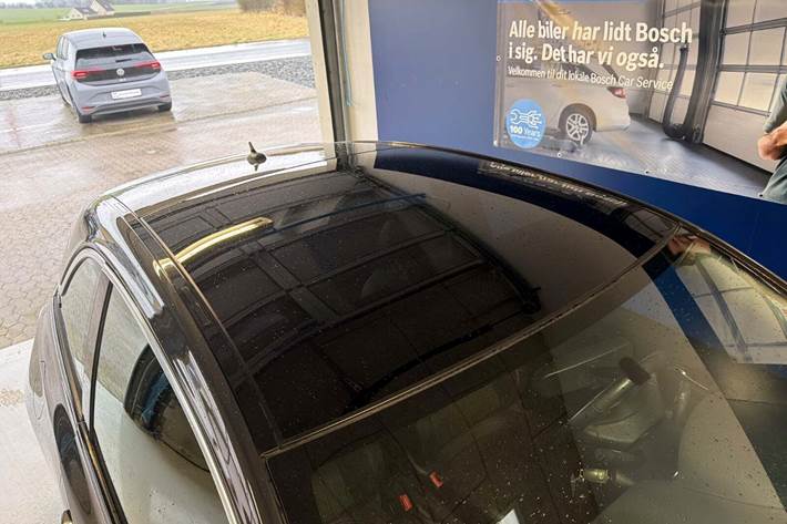 Grå Opel Adam fra 2013