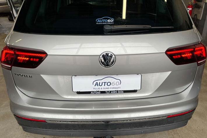 Grå VW Tiguan fra 2020