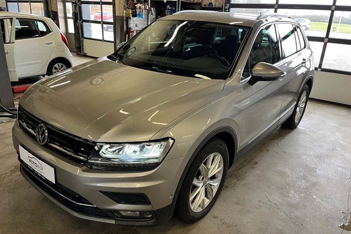 Grå VW Tiguan fra 2020