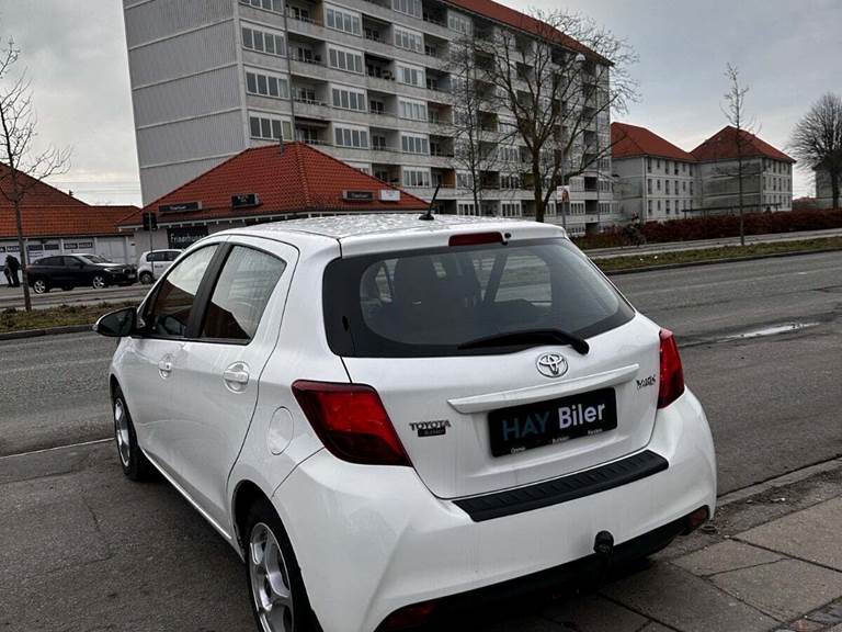 Toyota Yaris 1,0 VVT-i T2 Komfort