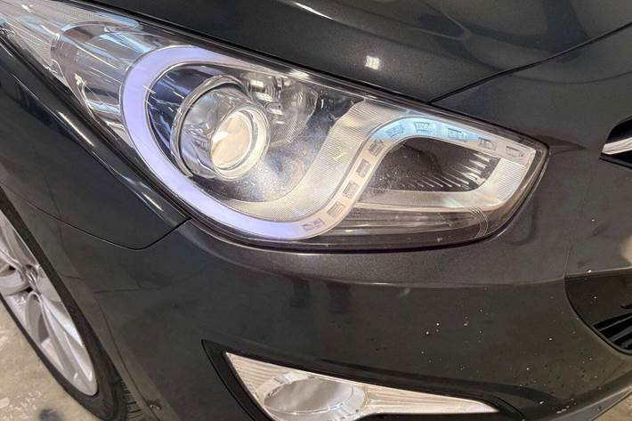 Sort Hyundai i40 fra 2014