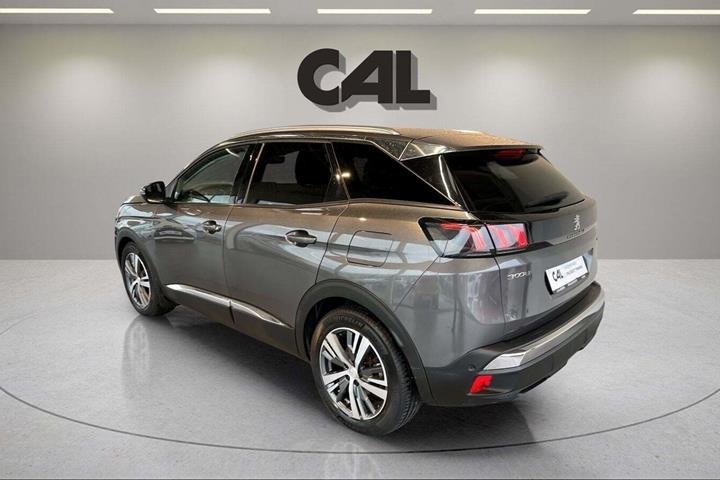 Sølv Peugeot 3008 fra 2021