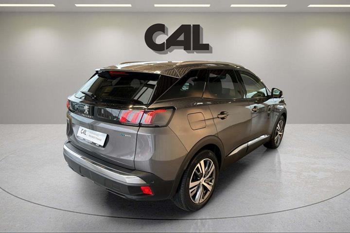 Sølv Peugeot 3008 fra 2021