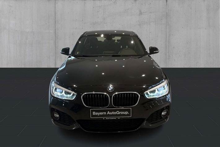 Sort BMW 118d fra 2019