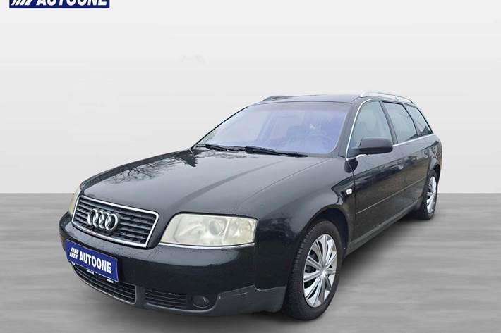 Sort Audi A6 fra 2004 set udefra