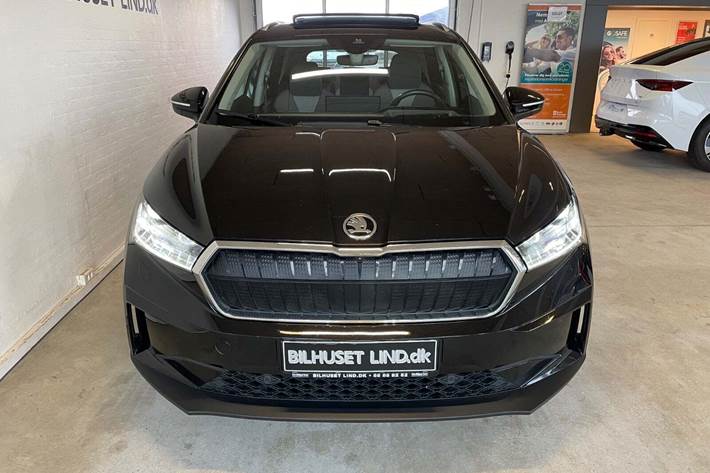 Sort Skoda Enyaq fra 2023