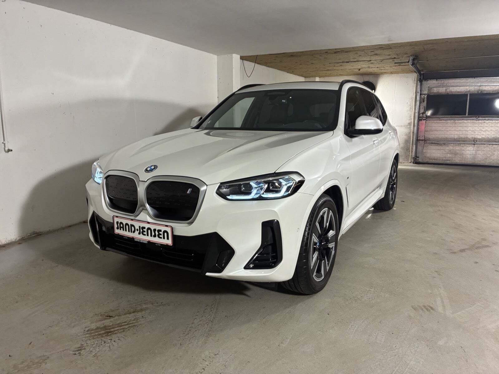 BMW iX3 Charged M-Sport