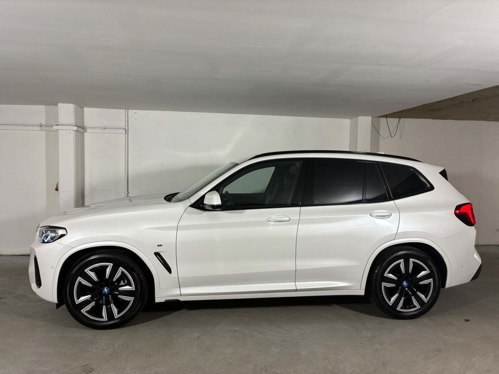 BMW iX3 Charged M-Sport