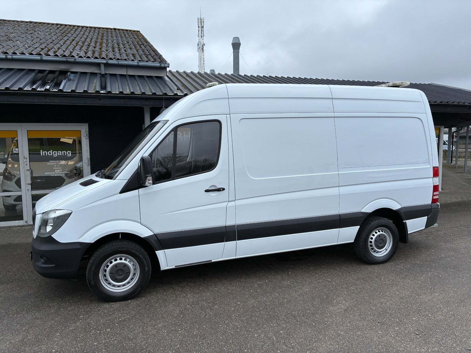 Mercedes Sprinter 316 2,2 CDi R2 Kassevogn