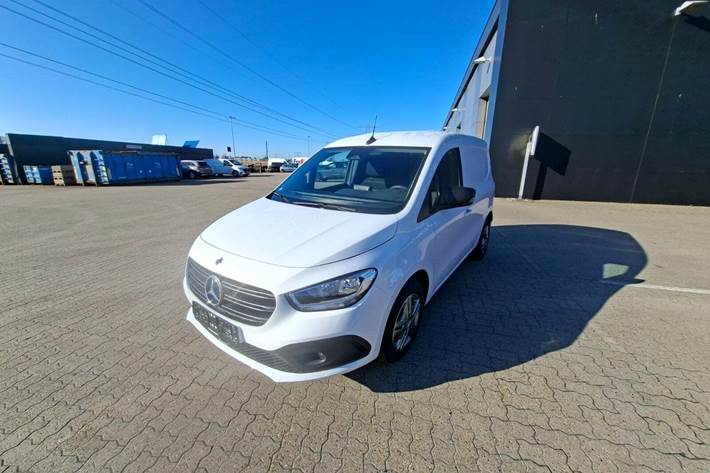 Hvid Mercedes Citan 110 fra 2024