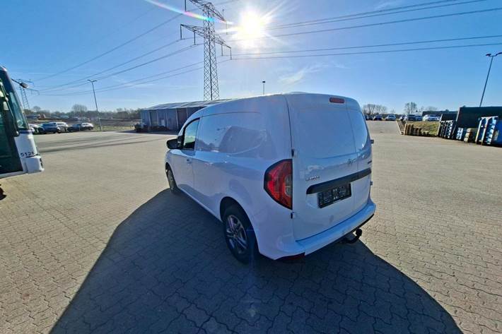 Hvid Mercedes Citan 110 fra 2024