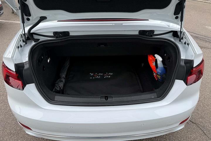 Hvid Audi A5 fra 2018