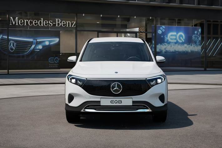 Hvid Mercedes EQB250+ fra 2024