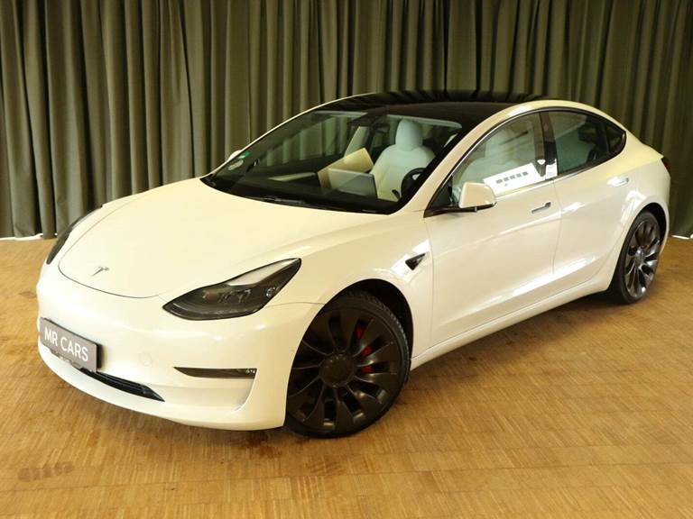 Tesla Model 3 Performance AWD