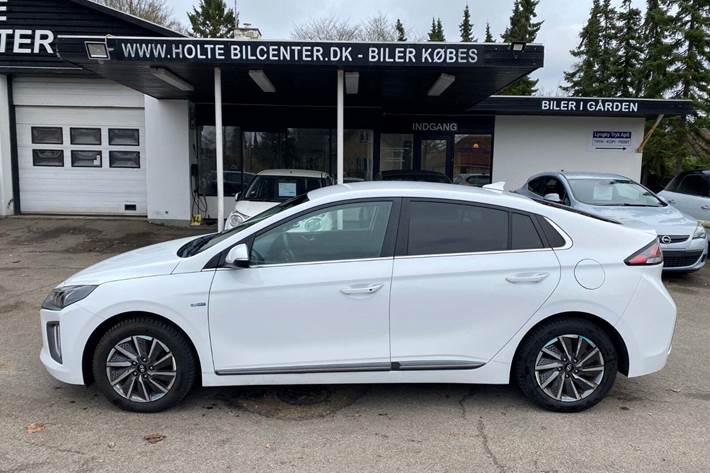 Hvid Hyundai Ioniq fra 2020