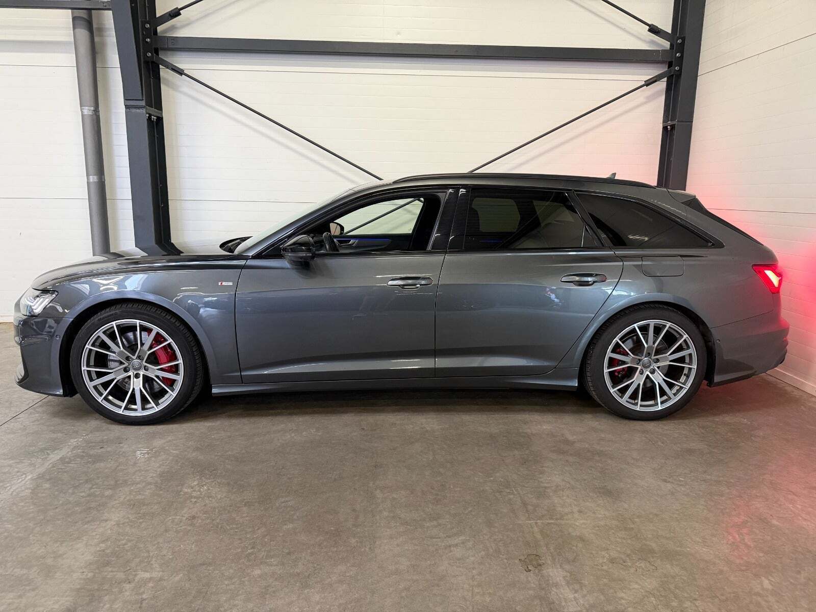 Audi A6 55 TFSi e S-line Avant quattro S-tr.