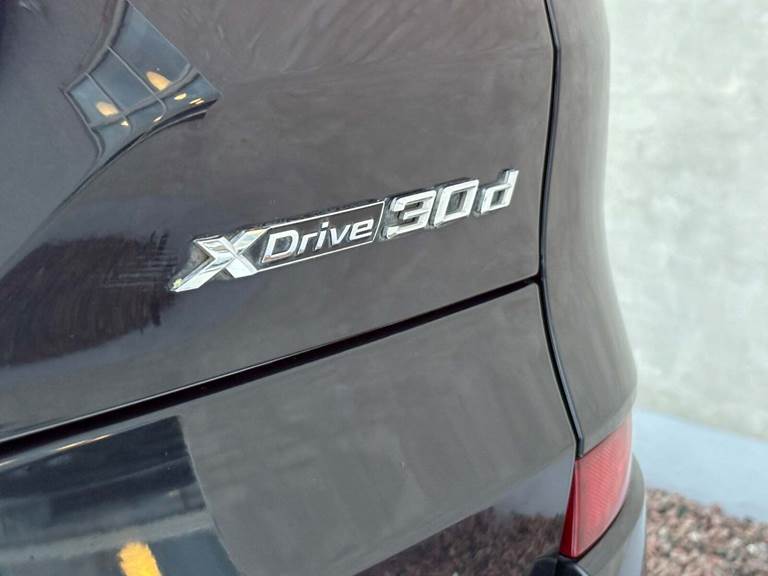 BMW X5 3,0 xDrive30d M-Sport aut. Van
