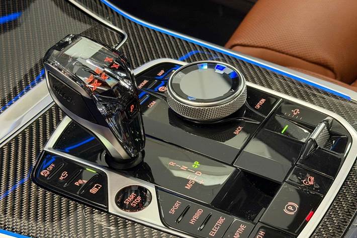 Hvid BMW X5 fra 2023