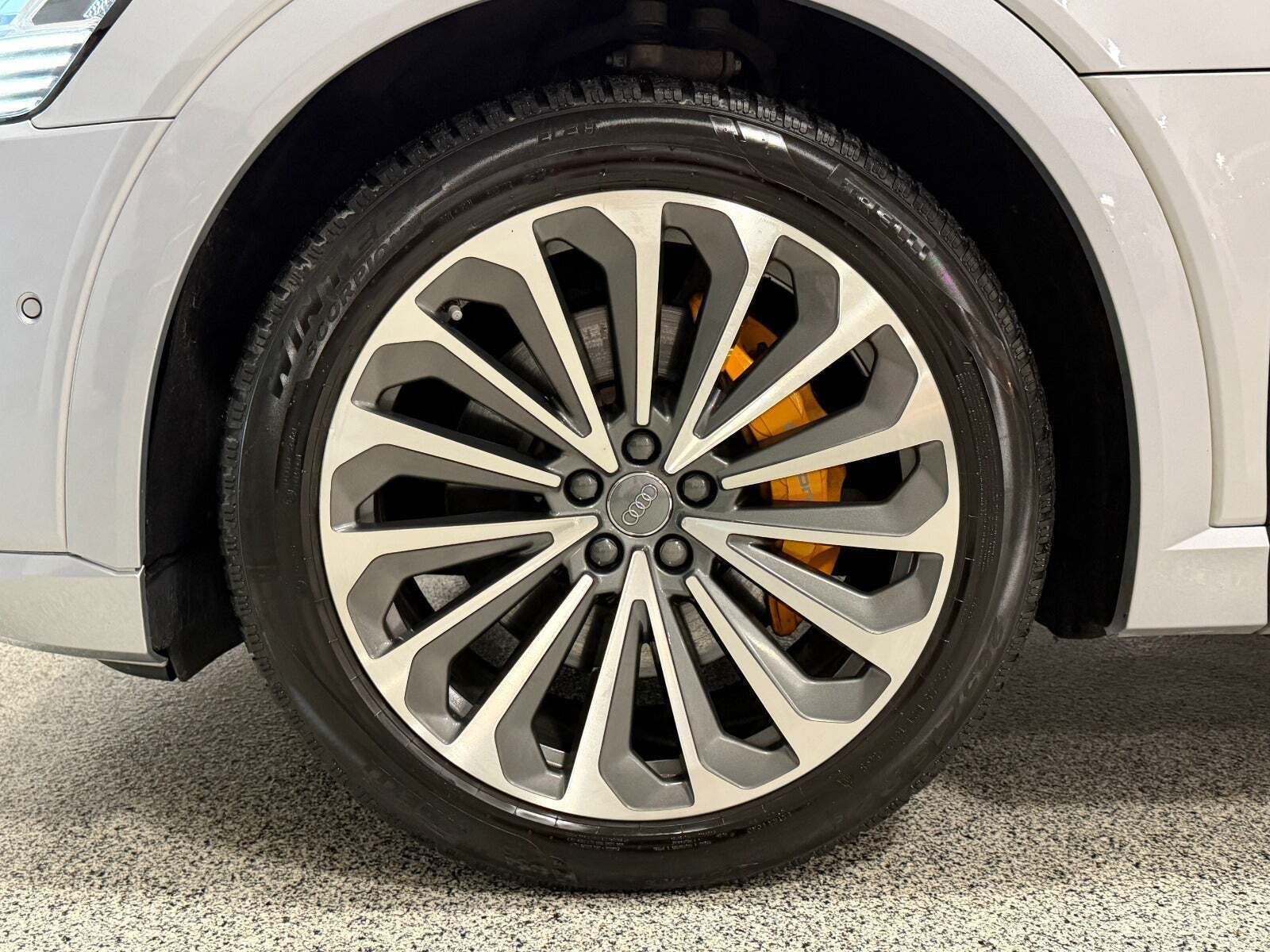 Audi e-tron 55 S-line quattro