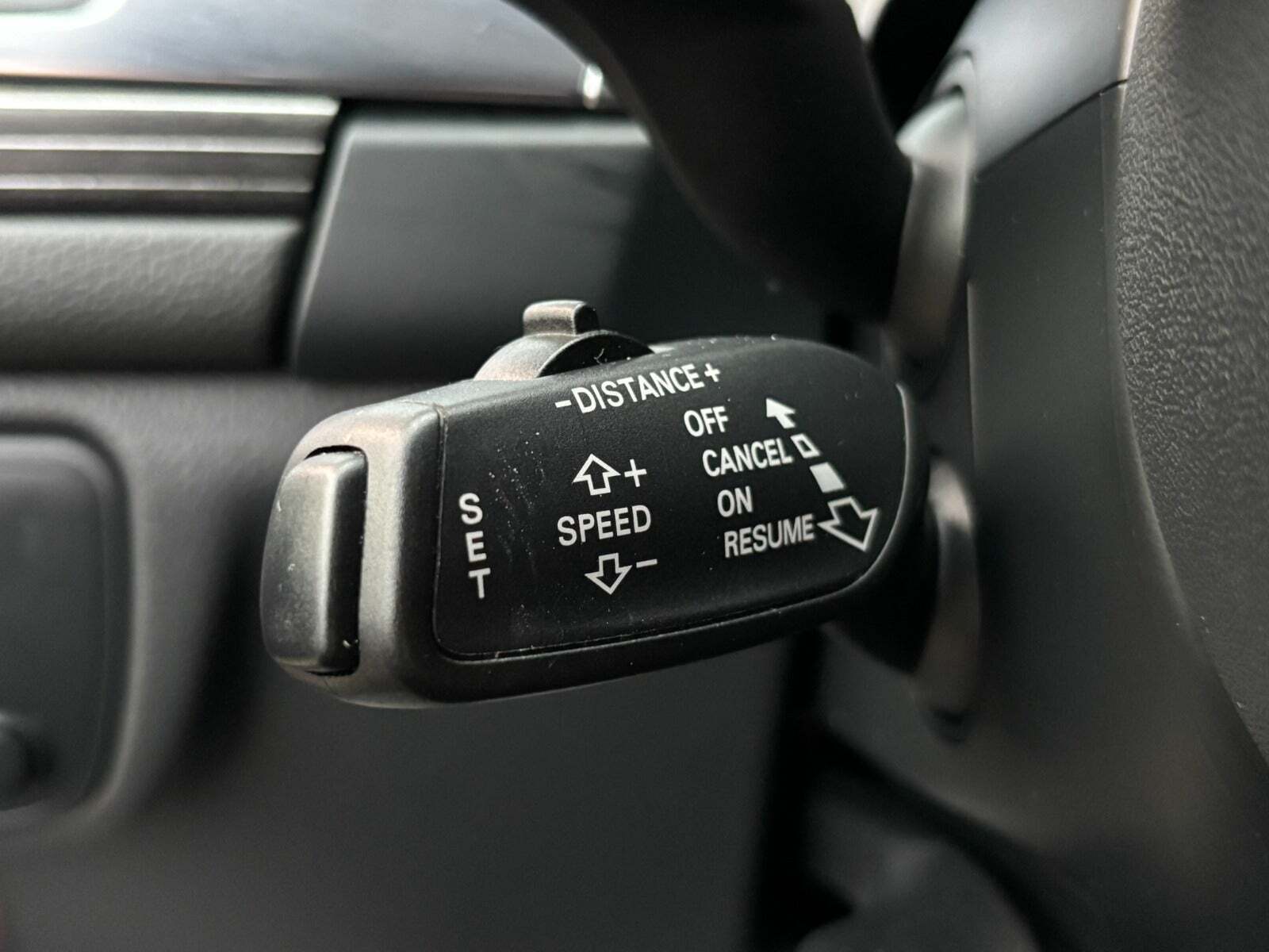 Grå Audi A6 fra 2018