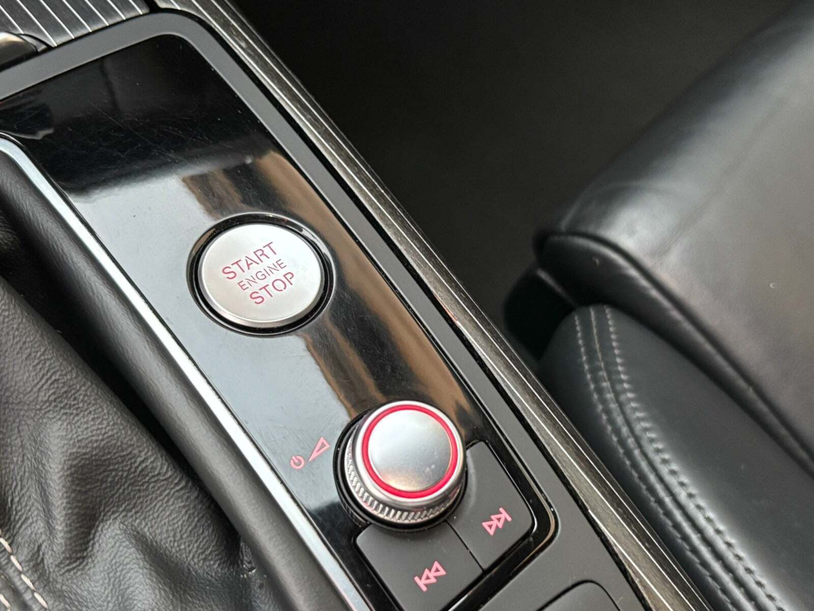 Grå Audi A6 fra 2018