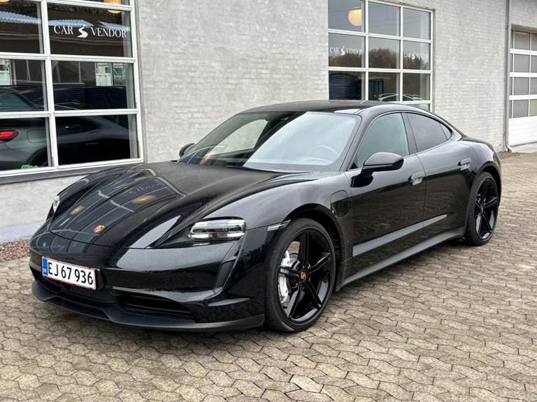 Porsche Taycan Performance+