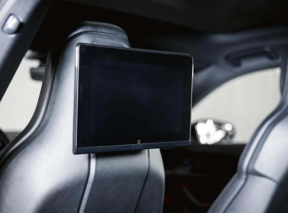 Sort Porsche Taycan fra 2022