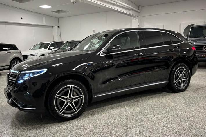 Sort Mercedes EQC400 fra 2020