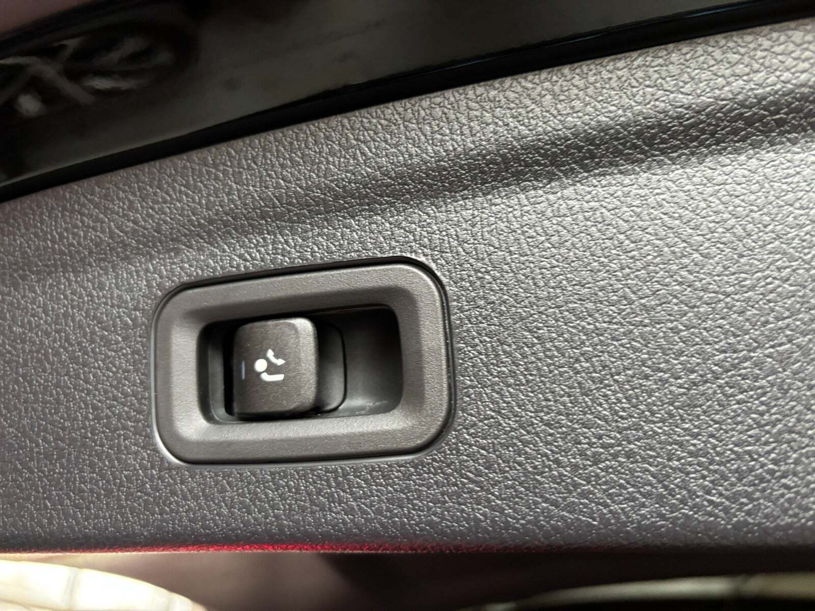 Sort Mercedes GLE350 de fra 2024