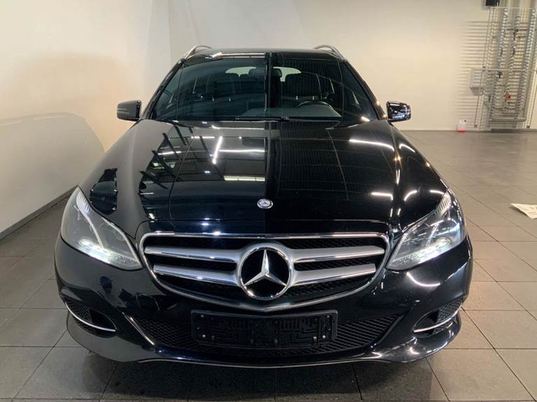 Mercedes E220 2,2 CDi Avantgarde stc. aut.