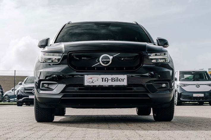 Sort Volvo XC40 fra 2021