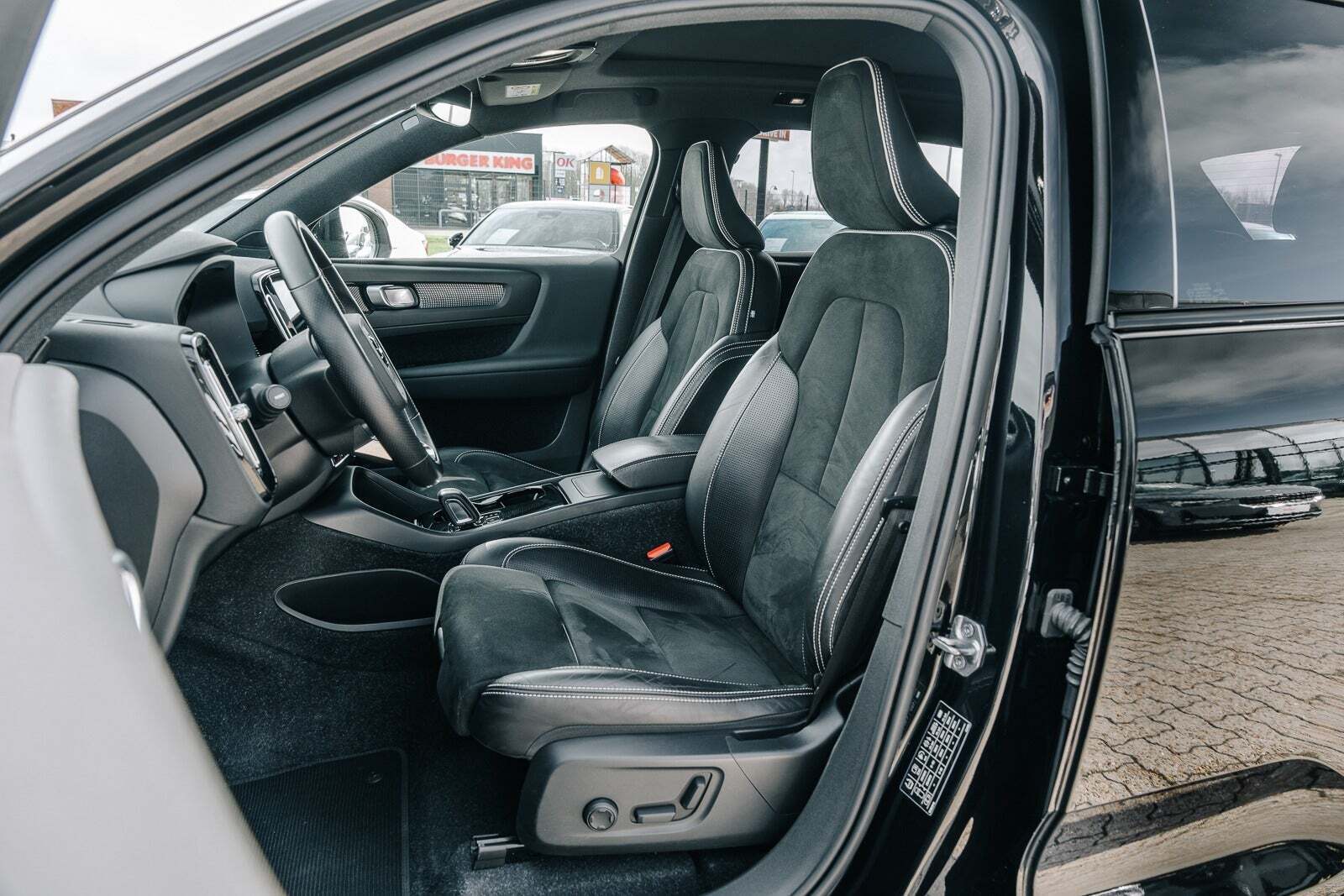 Volvo XC40 P8 ReCharge Twin R-Design