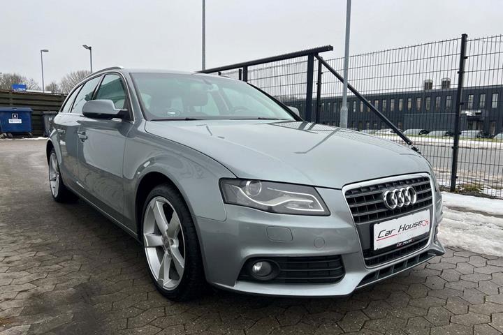 Sølv Audi A4 fra 2010