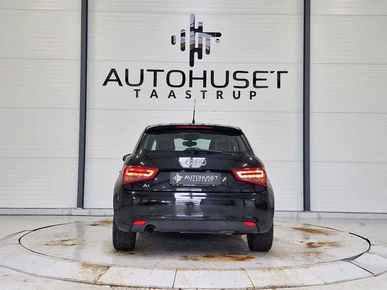 Audi A1 1,6 TDi 105 Attraction Sportback