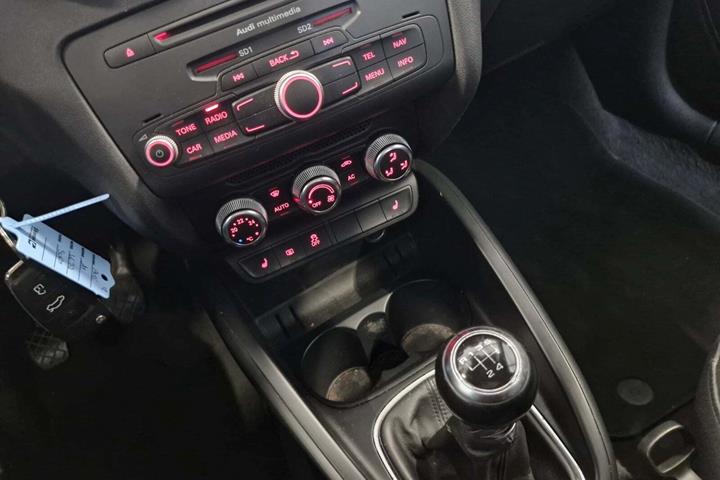 Sort Audi A1 fra 2012 set indefra