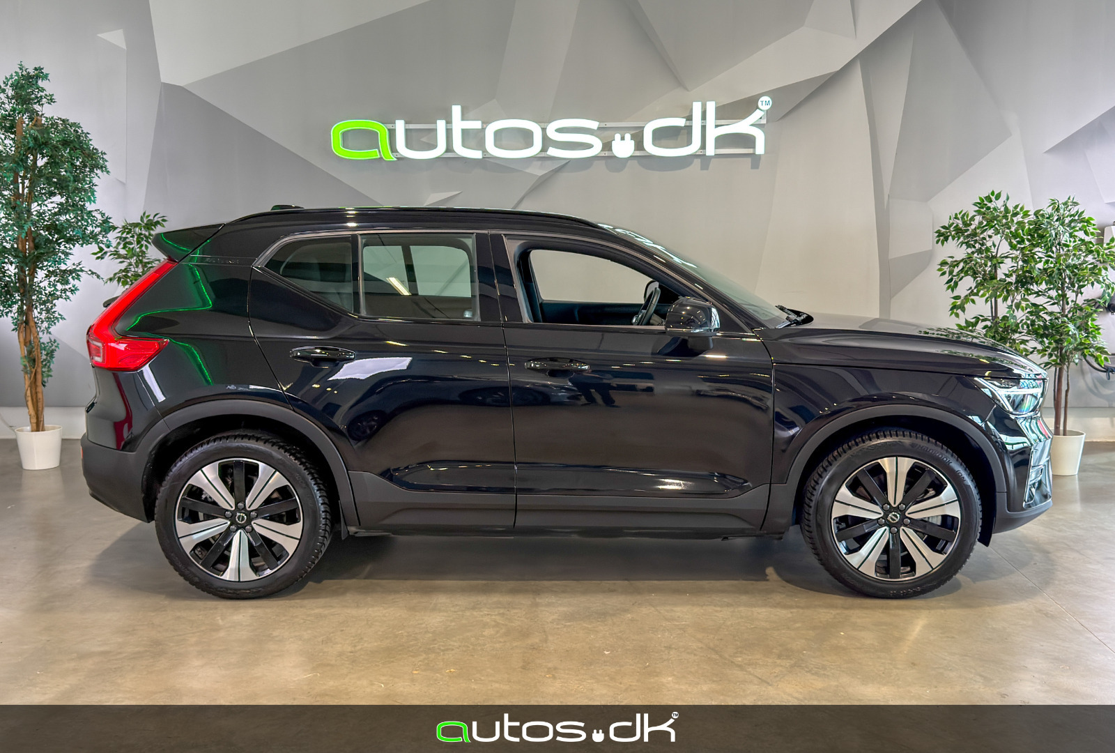 Volvo XC40 P6 ReCharge Core