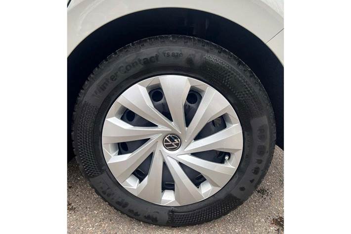 Hvid VW Polo fra 2024