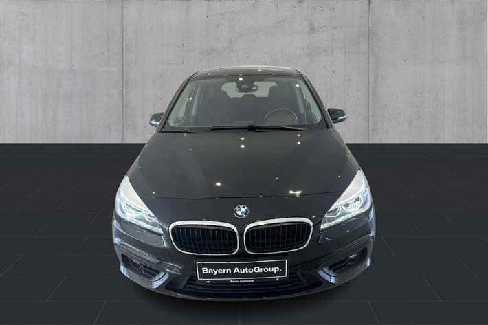 Sort BMW 218i fra 2018