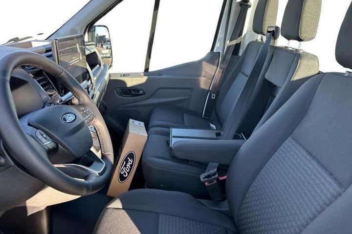 Hvid Ford E-Transit 350 L3 Chassis fra 2025