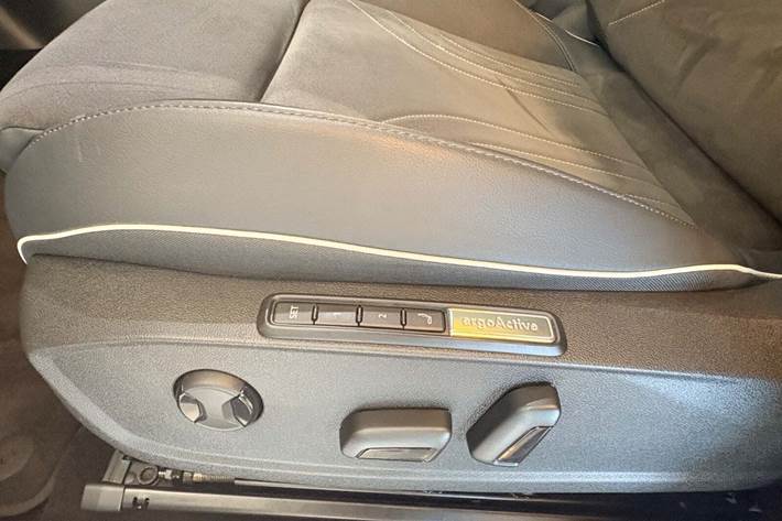 Blå VW ID.5 fra 2025