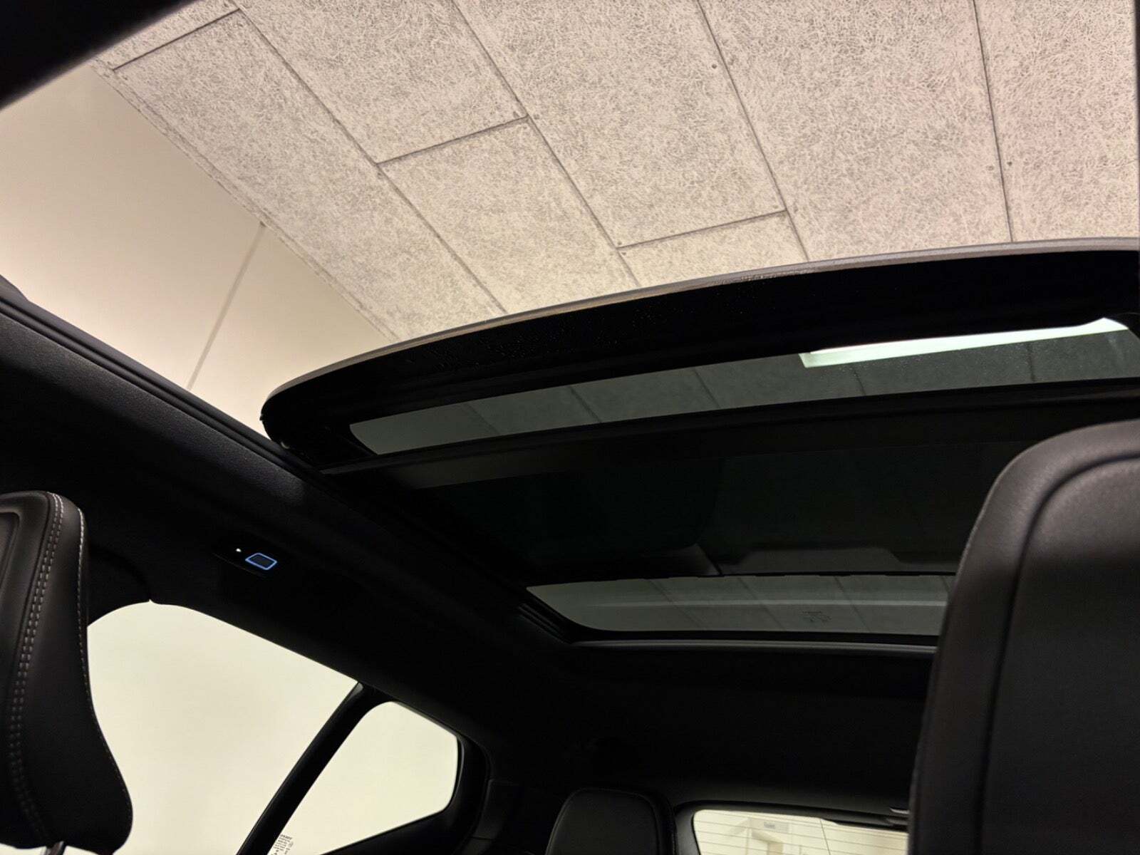 Sort Volvo XC40 fra 2021