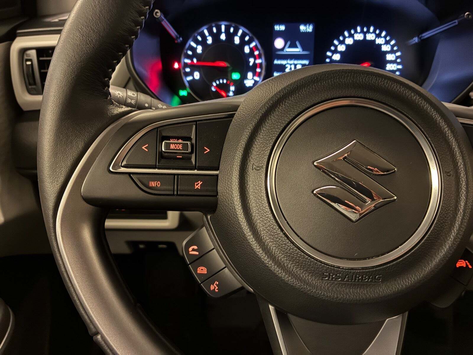 Sølv Suzuki Swift fra 2024