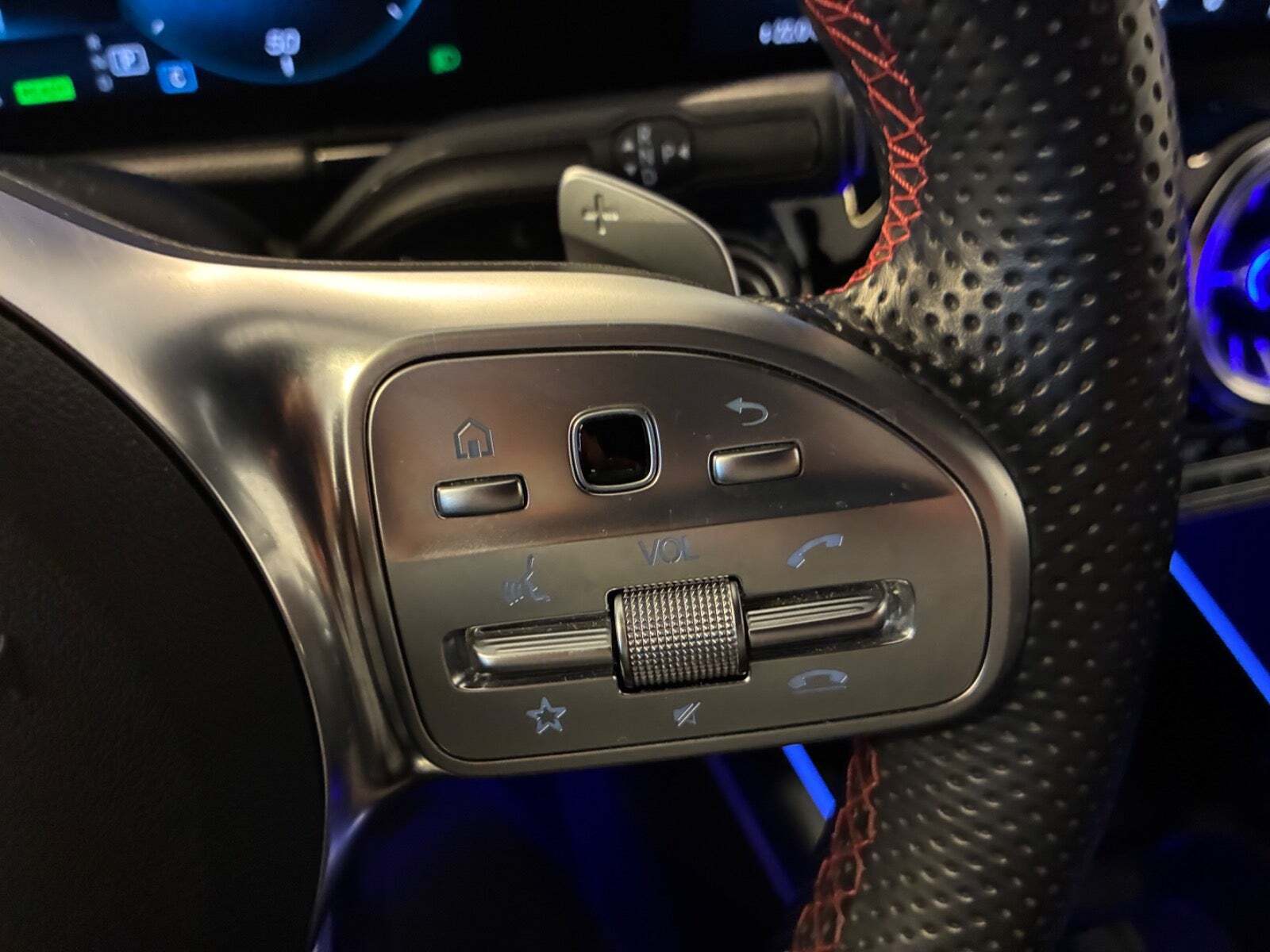 Sort Mercedes EQA250 fra 2021