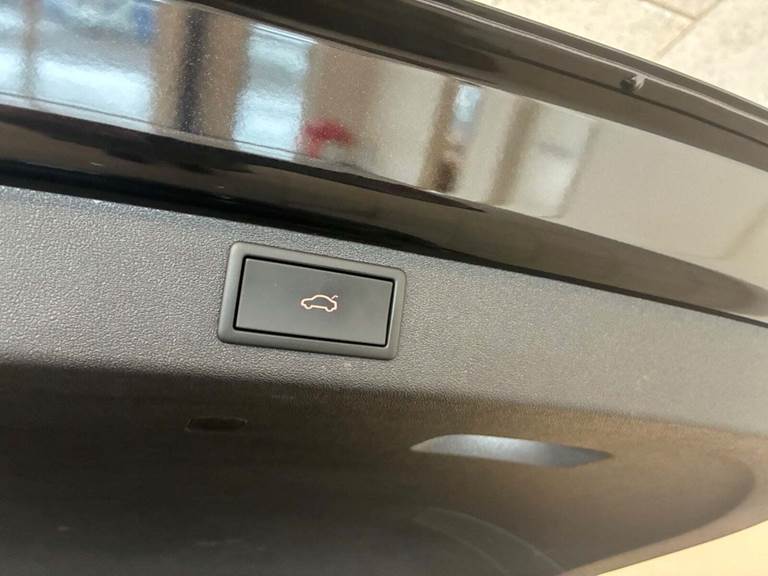 Skoda Enyaq 80 iV Suite