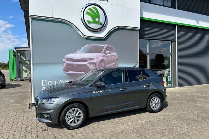 Grå Skoda Fabia fra 2026