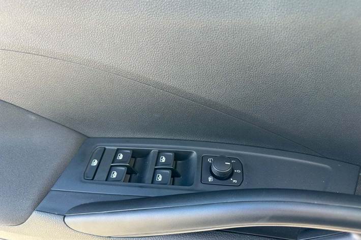 Grå Skoda Fabia fra 2026